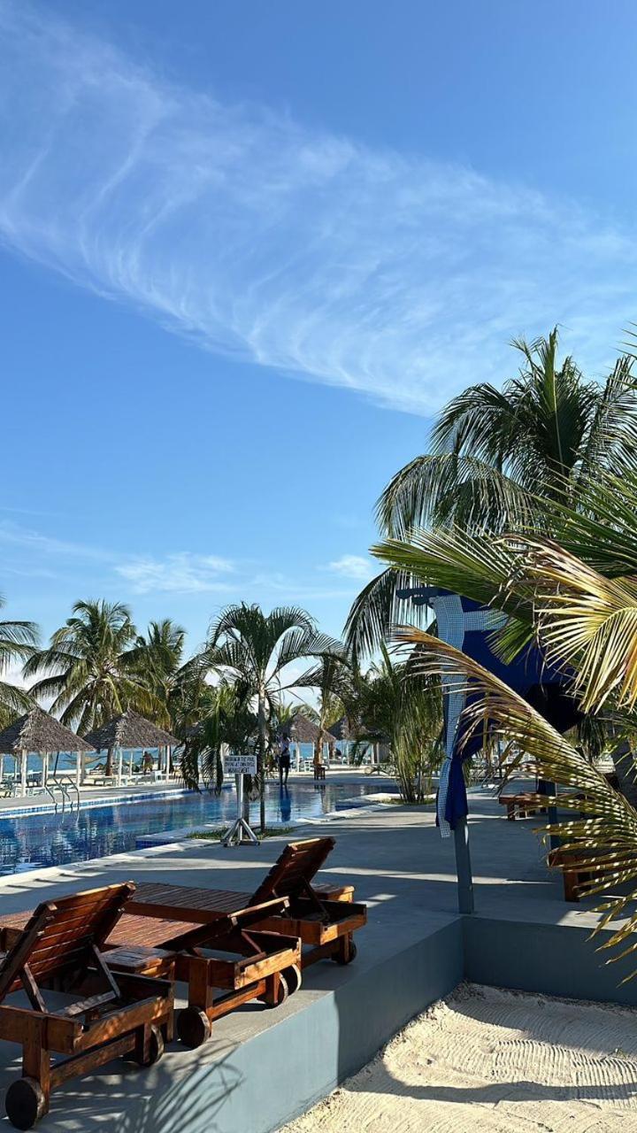 Sunset Kendwa Beach Hotel エクステリア 写真