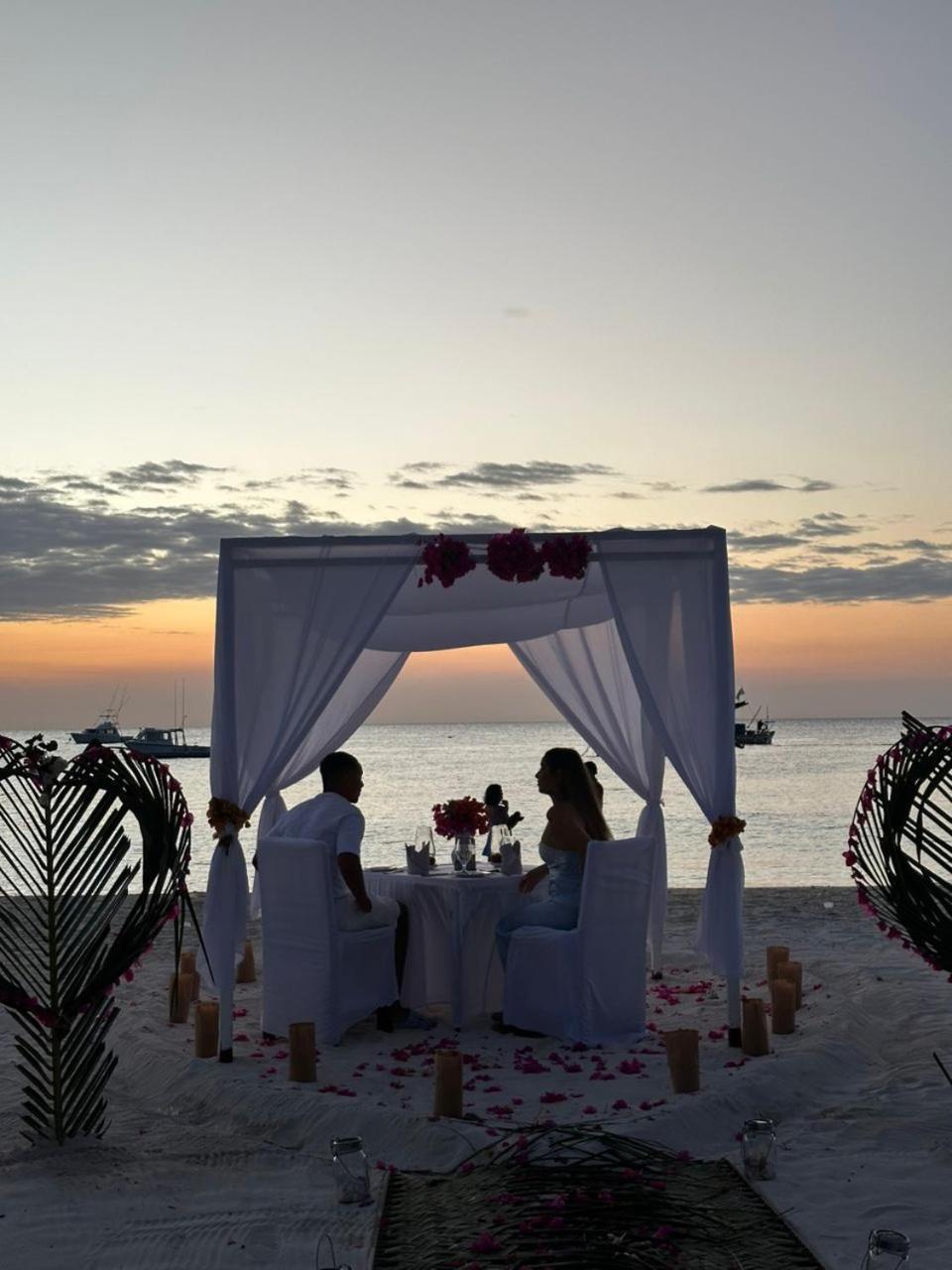 Sunset Kendwa Beach Hotel エクステリア 写真